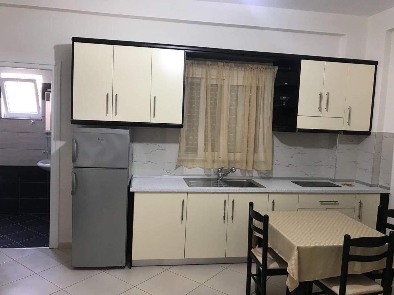 Xhonis Apartments Ksamil Exterior foto